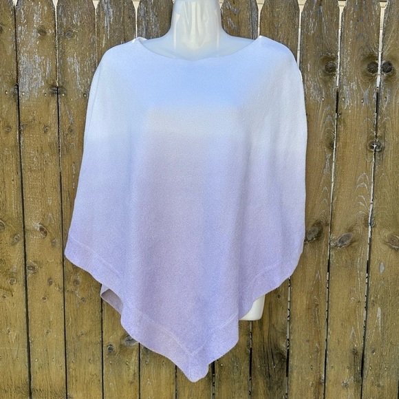 Barefoot Dreams Cozychic Ultra Lite Ocean Breeze Violet Ombré Poncho one size - Picture 1 of 12